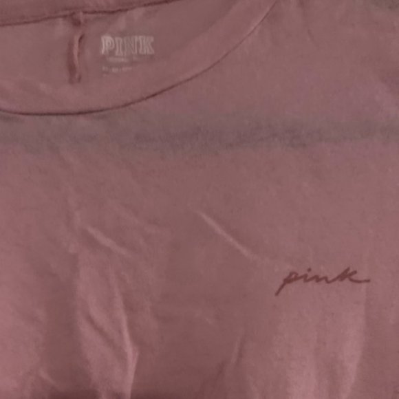 Victoria’s Secret pink short sleeve crop top.  it - Picture 2 of 3